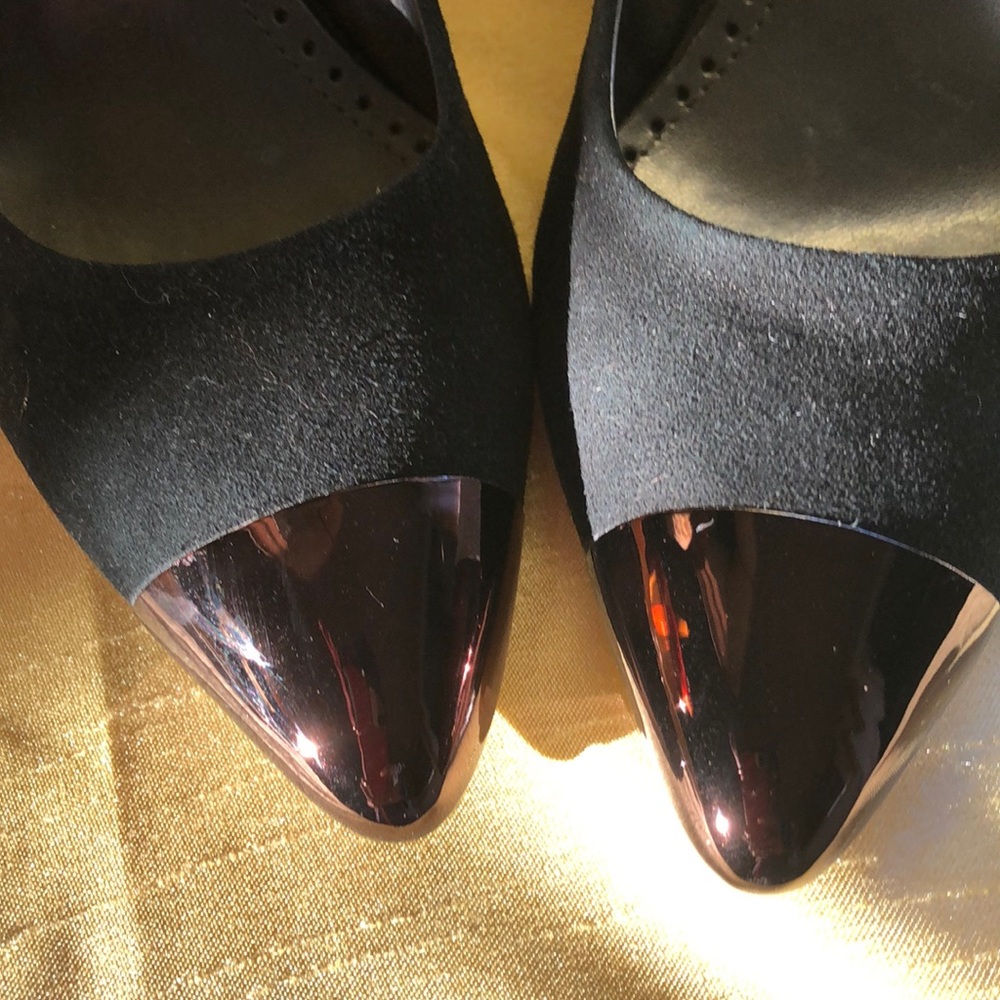 PUMPS  -  Suede with copper tips